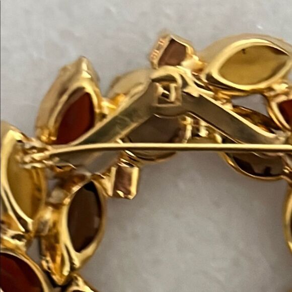 Vintage Elegant Amber, Garnet & Smokey Rhinestone’s 3 Pc Brooch & Clip Earrings - Picture 9 of 9